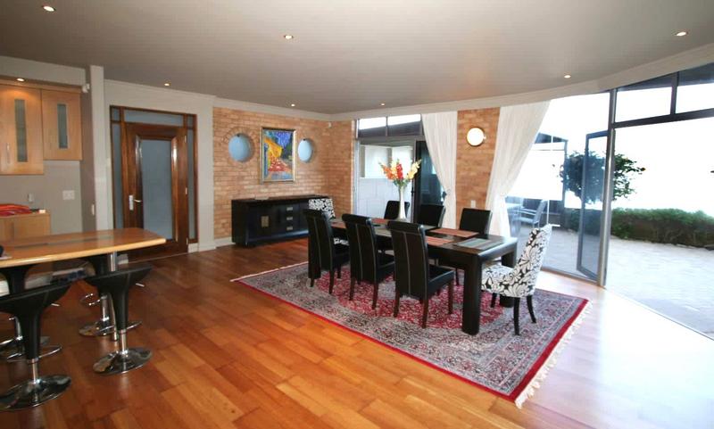 To Let 4 Bedroom Property for Rent in Clifton Western Cape